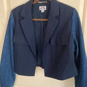 WOMENS SHORT CROP JACKET SIZE SMALL DENIM AND BLENDED FABRICS